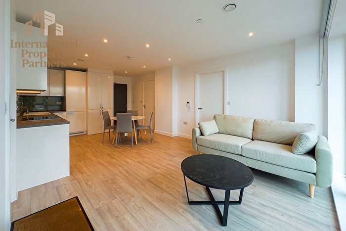 2 Bedroom Flat To Rent In The Boathouse, Clippers Quay, Salford, M50