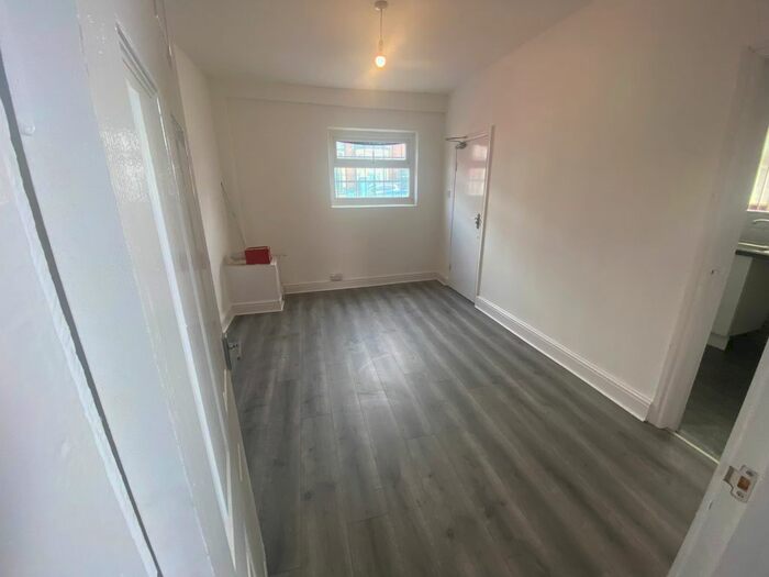 2 Bedroom Flat To Rent In Westminister Road, Liverpool, L20