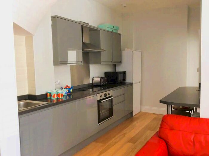 3 Bedroom Maisonette To Rent In Blandford Road, Poole, Dorset, BH15