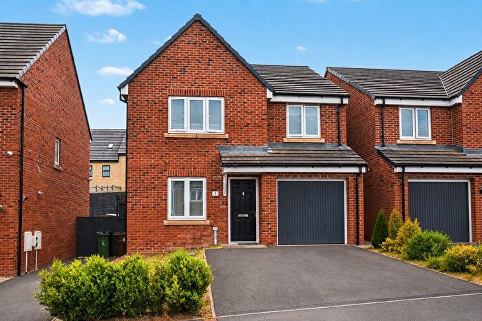 4 Bedroom Detached House For Sale In Haydock Avenue, Castleford, West Yorkshire, WF10