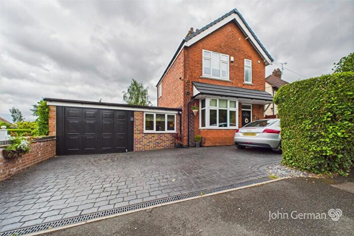 3 Bedroom Detached House For Sale In Church Street, Littleover, DE23