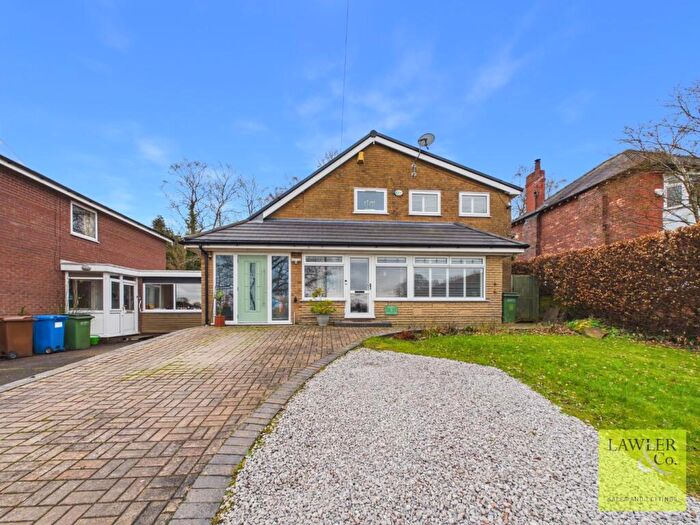 4 Bedroom Detached House For Sale In Middlewood Road, High Lane, Stockport, Cheshire, SK6