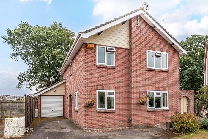 5 Bedroom Detached House For Sale In *Annex* Hinchliffe Road, Hamworthy, Poole, BH15