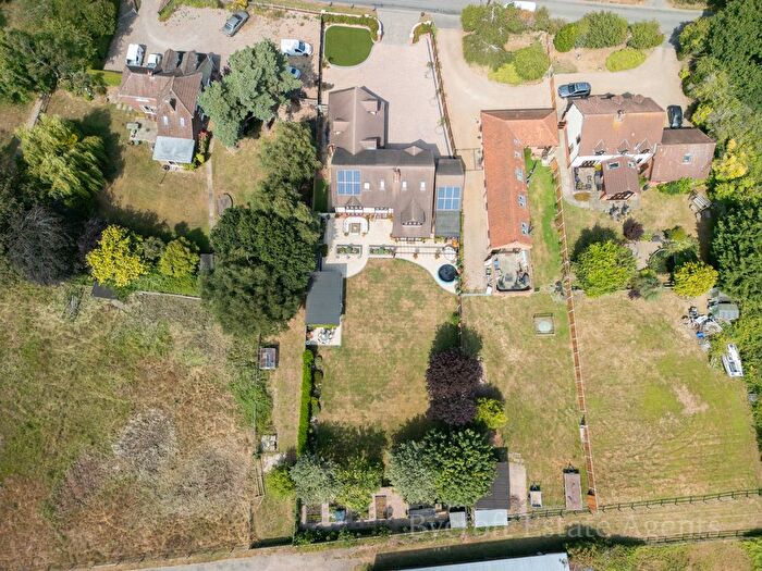 6 Bedroom Detached House For Sale In Blundeston Road, Corton, Lowestoft, NR32