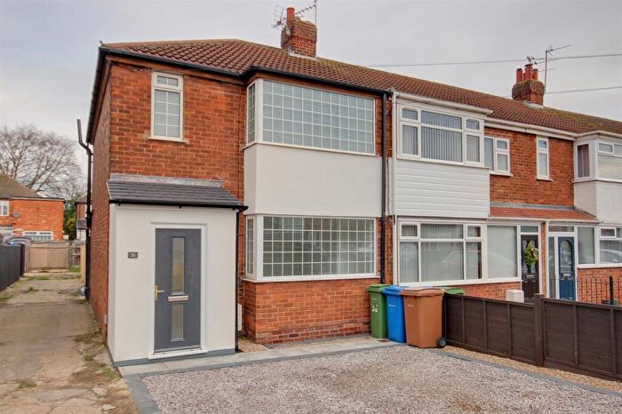 3 Bedroom End Of Terrace House For Sale In Loyd Street, Anlaby, Hull, HU10