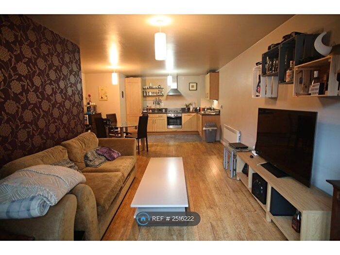2 Bedroom Flat To Rent In Aspect, Leeds, LS2