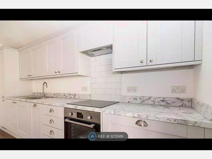 2 Bedroom Flat To Rent In Church Road, Tunbridge Wells TN1