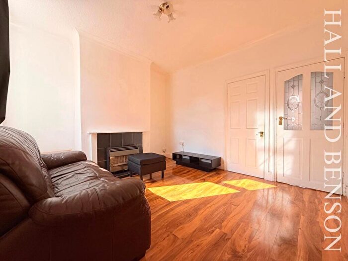 3 Bedroom House To Rent In Park Street, Heanor, DE75