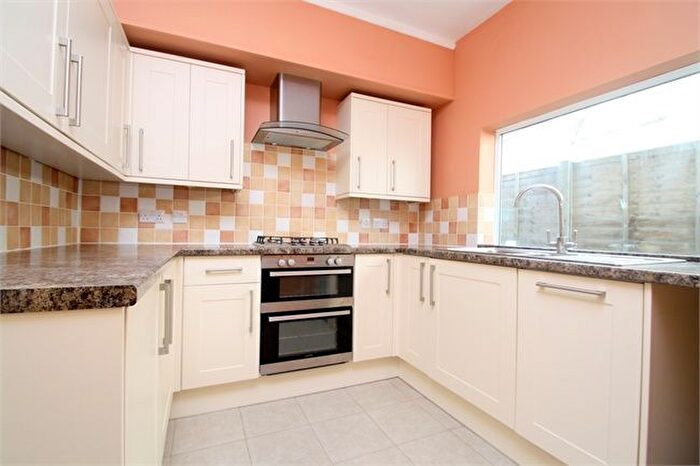 1 Bedroom Maisonette To Rent In Chaucer Road, Ashford, TW15