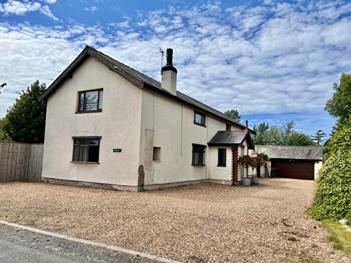 4 Bedroom Barn Conversion For Sale In Ballam Road, Lytham, FY8