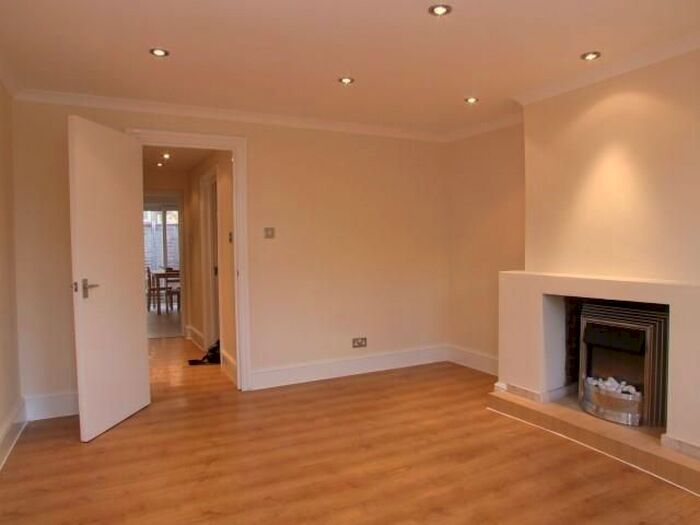 2 Bedroom Property To Rent In Old Oak Common Lane, Acton, W3