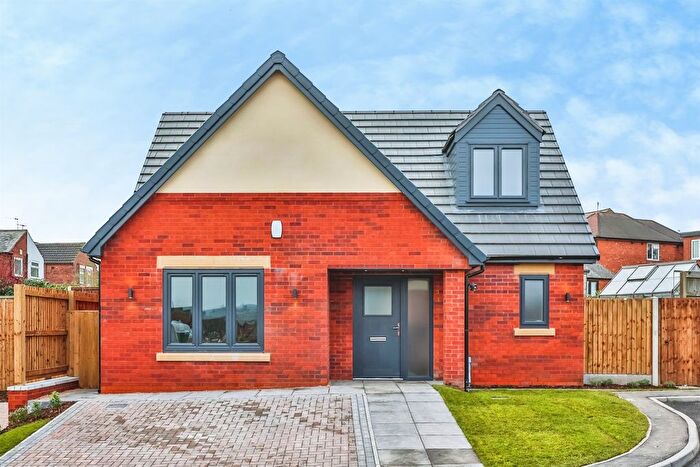 3 Bedroom Detached House For Sale In Woodcock Close, Park Road, Ilkeston, DE7