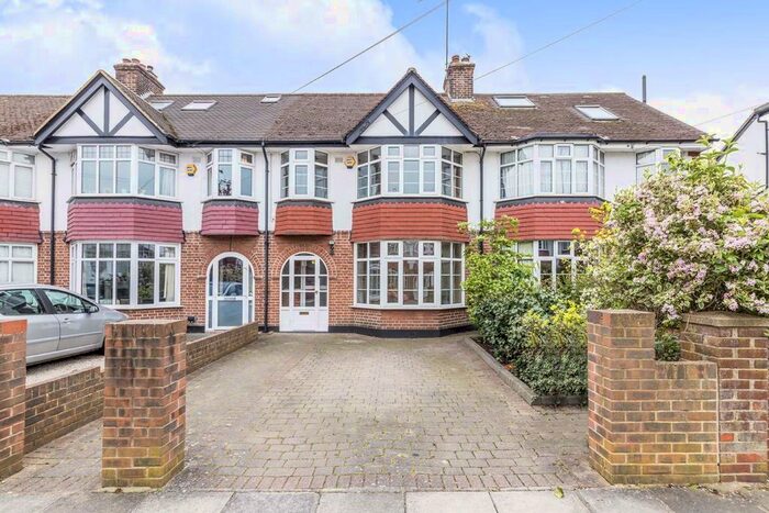 3 Bedroom Semi-Detached House To Rent In Heathfield North, Twickenham, TW2