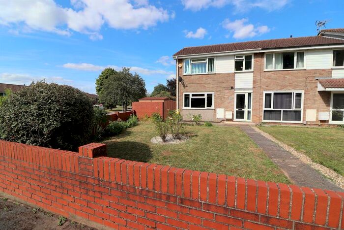 3 Bedroom End Of Terrace House For Sale In Littledean, Yate, Bristol, BS37