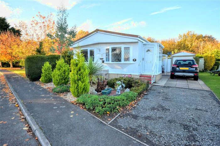 2 Bedroom Park Home For Sale In St Annes Avenue, Park Homes, North Somercotes, LN11
