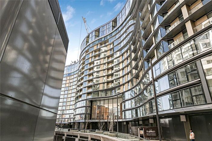 Studio To Rent In Electric Boulevard, London, SW11