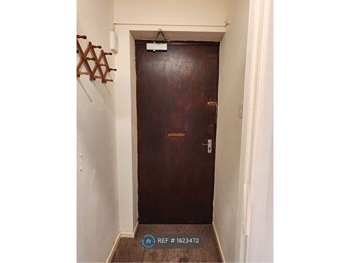 2 Bedroom Flat To Rent In Helicon House, Crawley, RH11