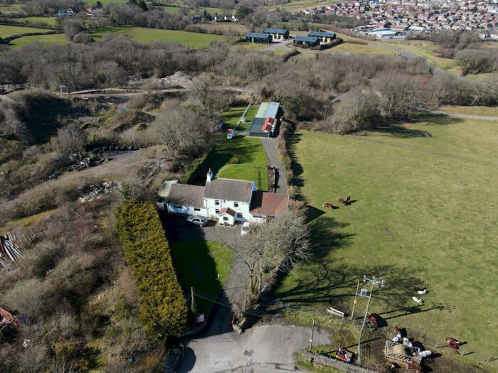 5 Bedroom Detached House For Sale In Tydu Road, Nelson, CF46