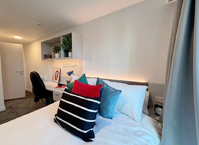 1 Bedroom Property To Rent In Cowan Street, Nottingham, NG1