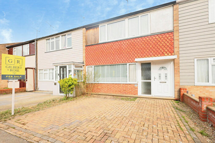 3 Bedroom Terraced House For Sale In Great Knightleys, Basildon, SS15