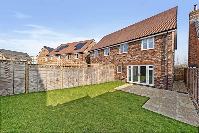 3 Bedroom Semi-Detached House For Sale In Carolean Avenue, Blunham, Bedford, MK44