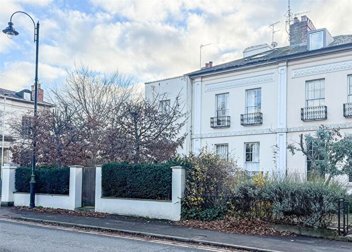 2 Bedroom Flat To Rent In Park Place, Cheltenham, GL50