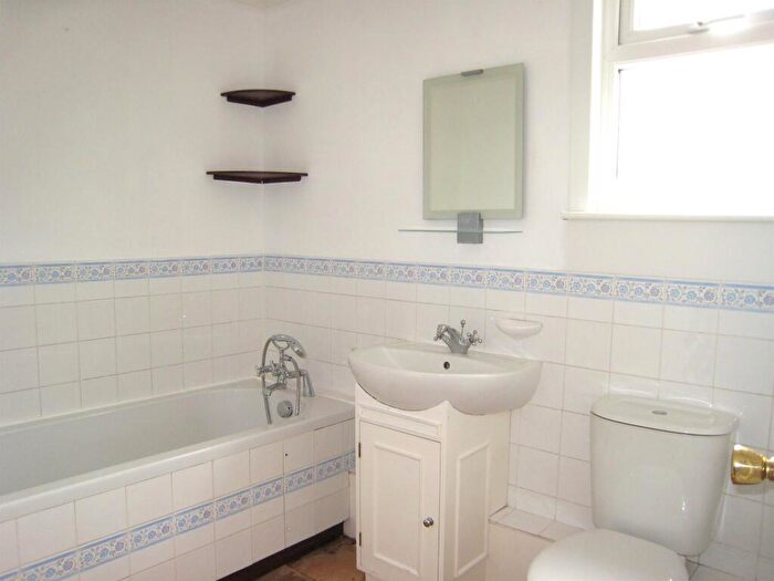 4 Bedroom Detached House For Sale In Sydney Street, Brightlingsea, Colchester, CO7