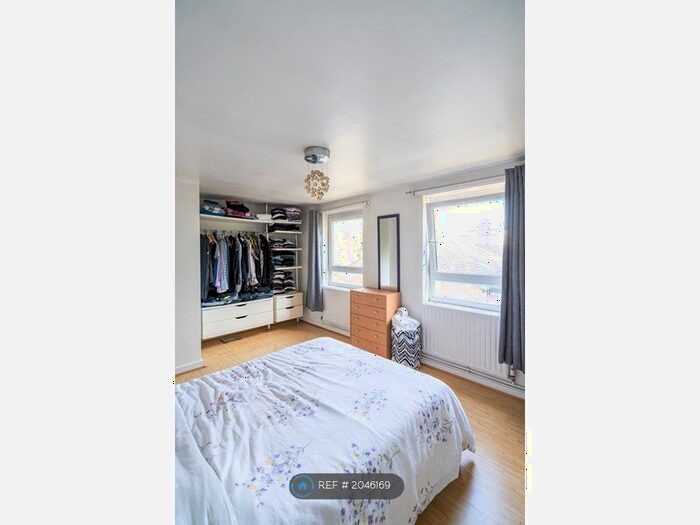 1 Bedroom Flat To Rent In Fenton Close, London, SW9