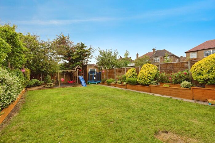 4 Bedroom Detached House For Sale In Grasmere Avenue, Wembley, HA9
