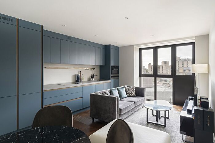 1 Bedroom Flat For Sale In Hexagon Apartments, Newton Street, WC2B