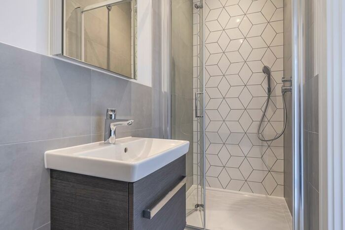 Apartment To Rent In Aviator Park Two Addlestone, KT15