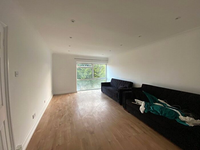 2 Bedroom Flat To Rent In Magnolia House, High Road, Loughton, IG10