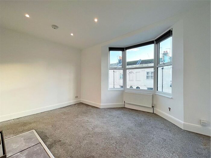 3 Bedroom Maisonette To Rent In Viaduct Road, Brighton, BN1