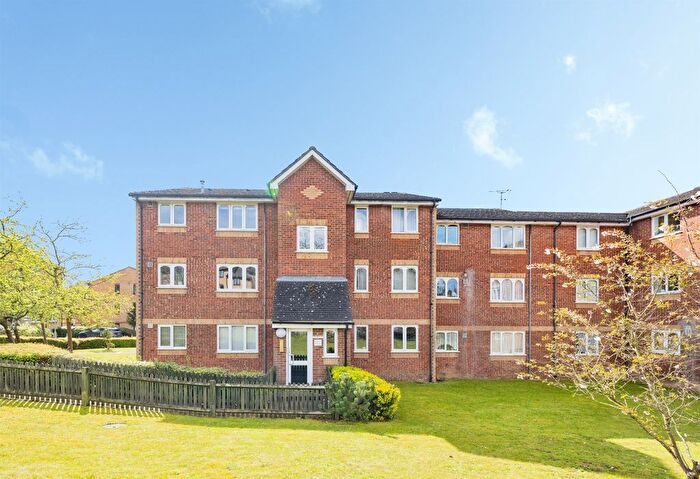 1 Bedroom Studio For Sale In Sandown Road, Watford, WD24