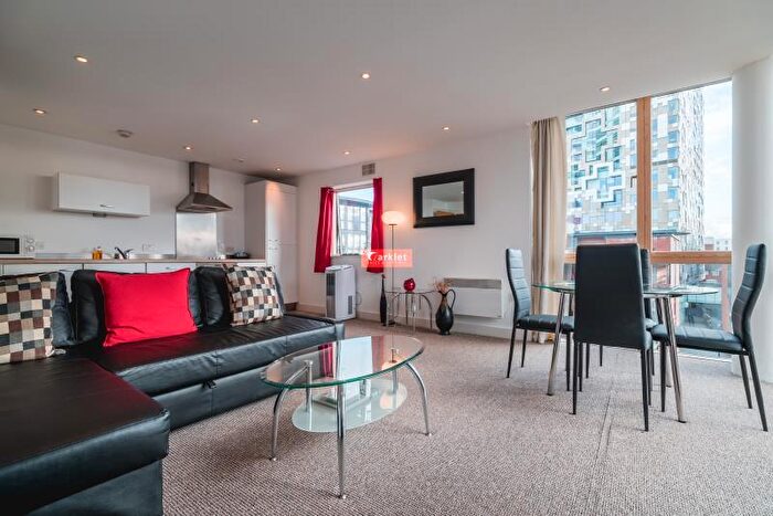 1 Bedroom Flat To Rent In Canal Wharf, Waterfront Walk, Birmingham, B1