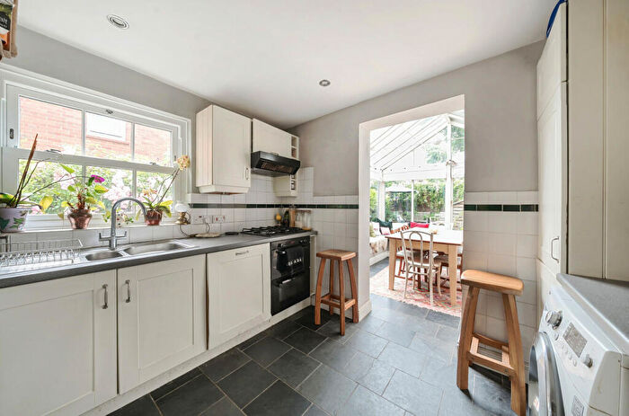 3 Bedroom Semi-Detached House To Rent In Mount Pleasant, Farnham, Surrey, GU9