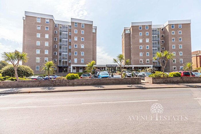 3 Bedroom Flat For Sale In Ocean Heights, Boscombe Cliff Road, Bournemouth, Bournemouth Christchurch Poole, BH5
