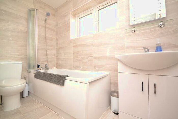 4 Bedroom Detached Bungalow To Rent In Norfolk Close, St Margarets, Twickenham, TW1