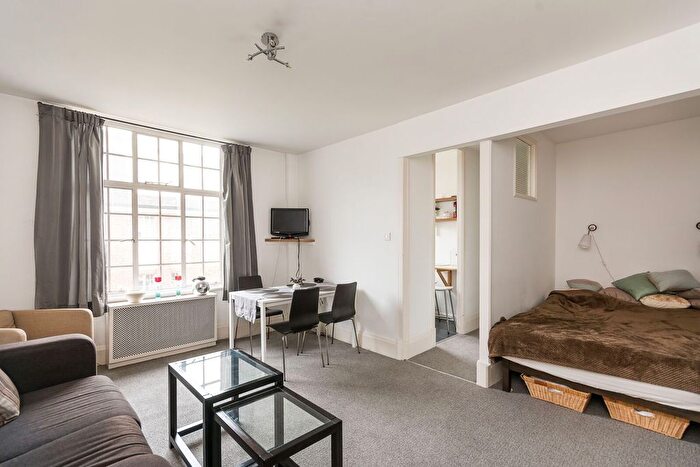 Studio To Rent In Meriden Court, Chelsea, London, SW3
