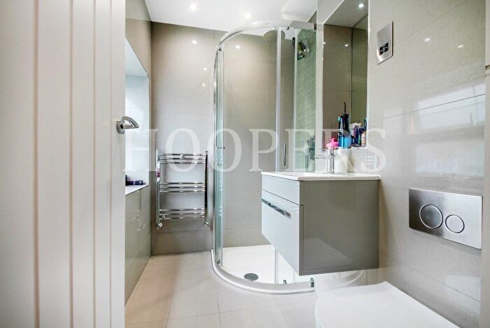 2 Bedroom Flat For Sale In Dollis Hill Lane, London, NW2