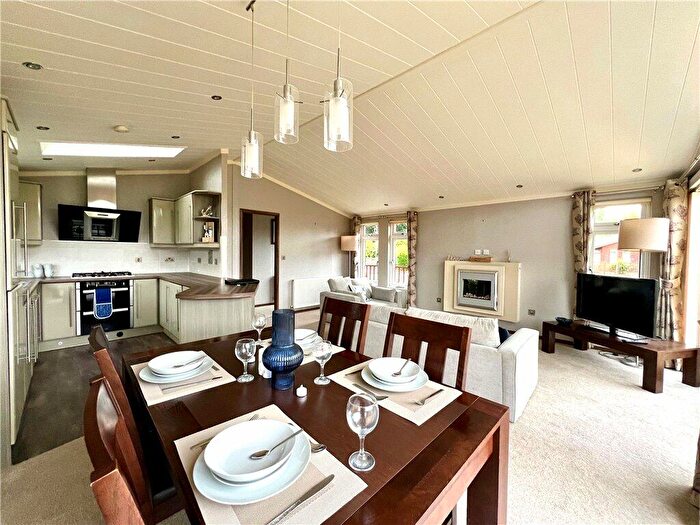 2 Bedroom Bungalow For Sale In The Horseshoe, Farley Green, Albury, Guildford, GU5