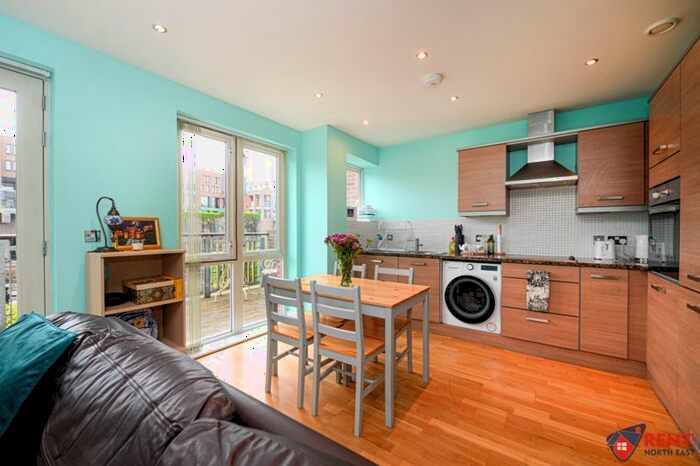 2 Bedroom Flat To Rent In Back Silver Street, Durham, DH1