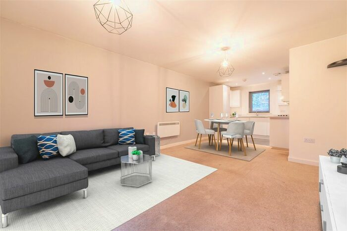 1 Bedroom Flat To Rent In Northlands Road, Southampton, Hampshire, SO15