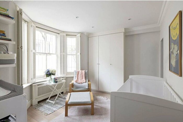 2 Bedroom Apartment To Rent In Fernshaw Road, London, SW10