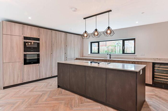 4 Bedroom Detached House To Rent In , Old Woking, Woking, GU22