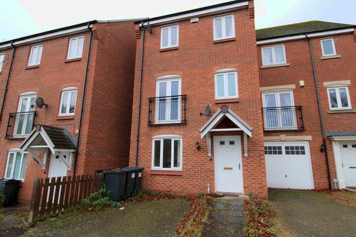 4 Bedroom Town House To Rent In Beech Road, Harborne, B17
