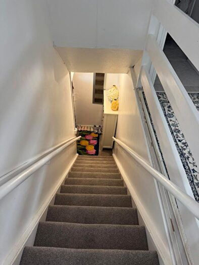 1 Bedroom Terraced House To Rent In Holborn Gardens, Woodhouse, Leeds, LS6