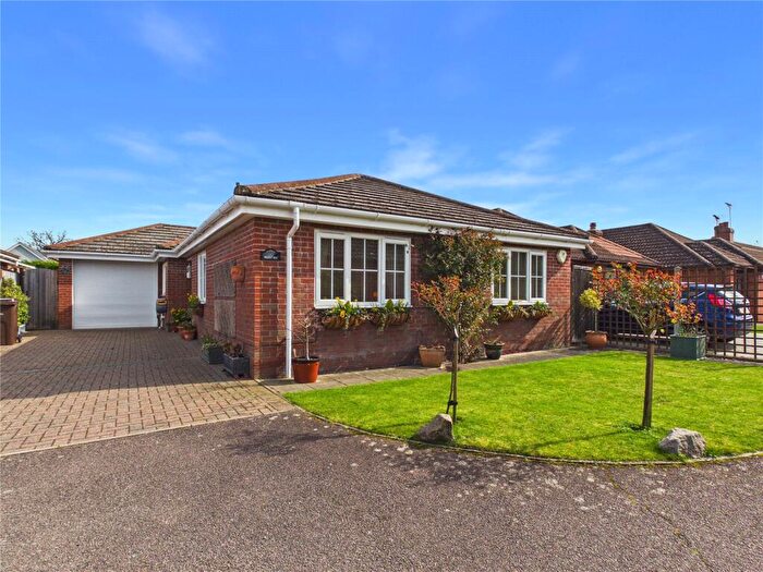 3 Bedroom Bungalow For Sale In President Road, Colchester, Essex, CO3