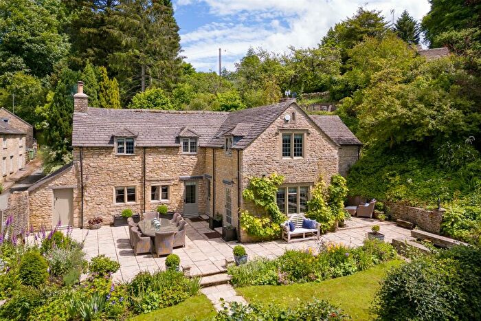 4 Bedroom Detached House For Sale In Duntisbourne Abbotts, Cirencester, GL7