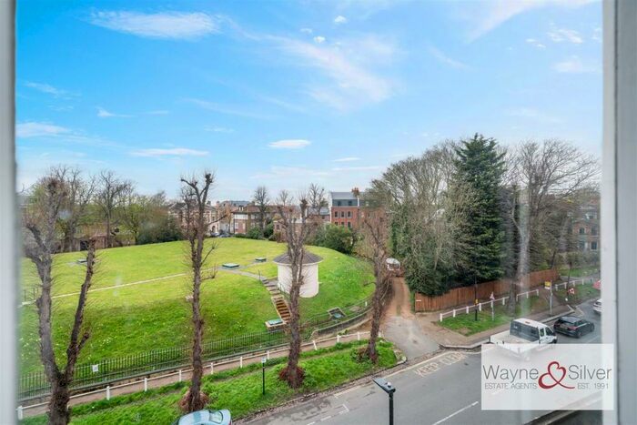 4 Bedroom House To Rent In Highgate West Hill, Highgate, London, N6